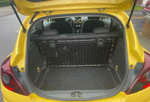 Opel Corsa 1.2i Cosmo