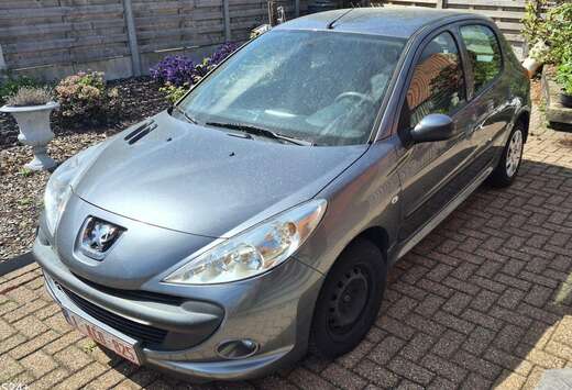 Peugeot 206  1.1i Urban