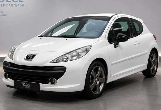 Peugeot 207 1.6 THP 16V 150ch Féline