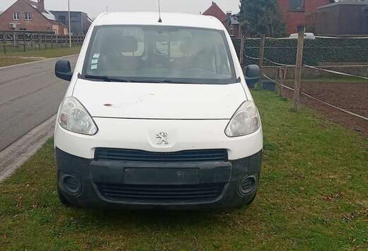 Peugeot 1.6 HDi L1H1 Confort 120 FAP (EU5b)