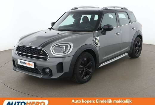 MINI Cooper S E Hybrid ALL4 Classic Trim