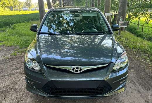 Hyundai i30 1.4i i-catcher ISG Stop