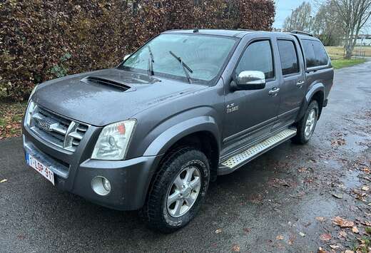 Isuzu 3.0 Turbo Di 4WD LS The Rock