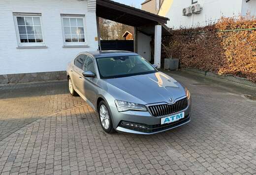 Skoda 1.5 TSI ACT Sportline DSG/lane-side-front assis ...
