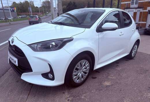 Toyota Yaris 1.5i Dual VVT-iE Dynamic CVT