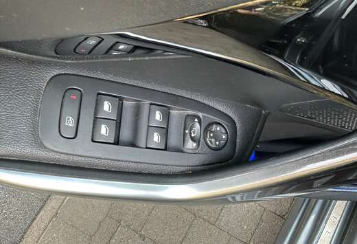 Peugeot 208 120 VTI Automatik Allure