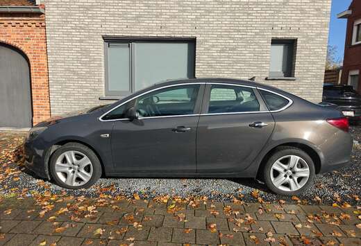 Opel Astra 1.4 Turbo Innovation