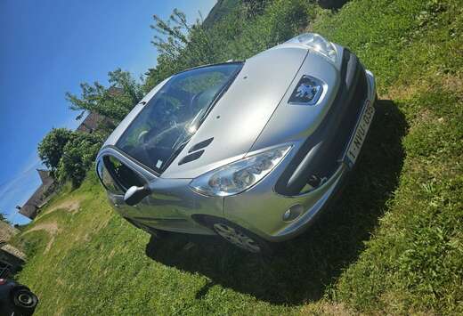 Peugeot 206+ 1.1i