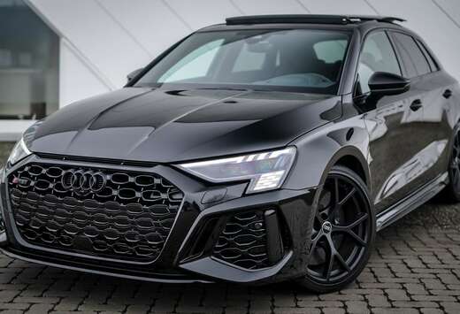 Audi PANO*HEADUP*CERAMICREM*AMBIENT*MATRIX*RSPACK*DRI ...