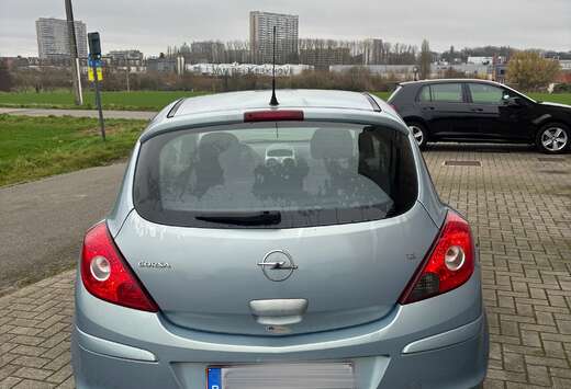 Opel 1.2i Essentia
