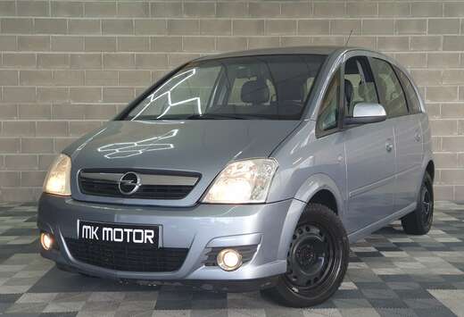 Opel 1.6 ESSENCE 105CV - BOITE AUTO - CAPTEURS - CLIM