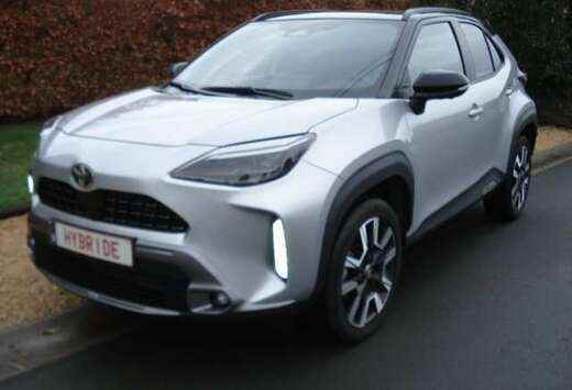 Toyota Yaris Cross HYBRIDE 4X4 CVT FULL OPTIONS