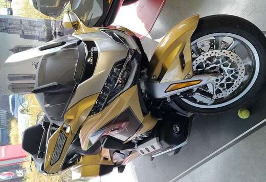 Honda GOLDWING 1800 Deluxe DCT