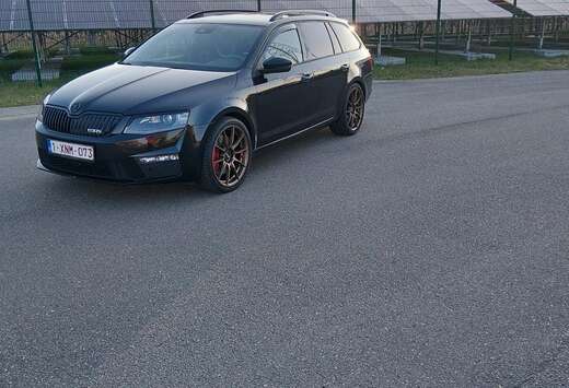 Skoda SW RS 2.0 TFSI DSG