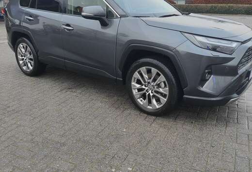 Toyota 2.5 4x4 Hybrid Premium plus