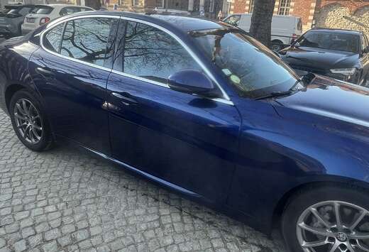 Alfa Romeo 2.2 JTDm Super