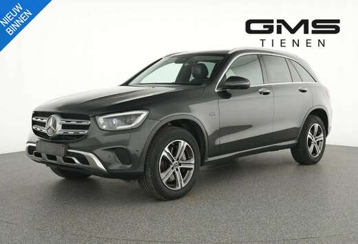 Mercedes-Benz e 4MATIC off-road vehicle 300e 4MATIC L ...