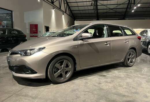 Toyota Auris Hybrid Automatik Touring Sports