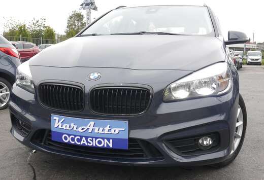 BMW Active Tourer 218 d*TOIT PANO*GPS*