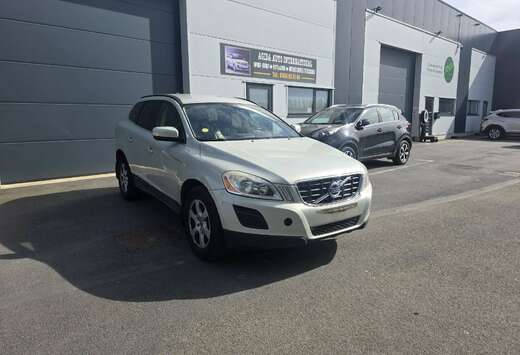 Volvo XC60 2.4 D5 AWD R-design Geartronic