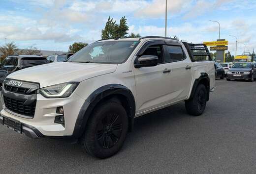 Isuzu Licht Vracht 4WD V-Cross 5-zitplaatsen