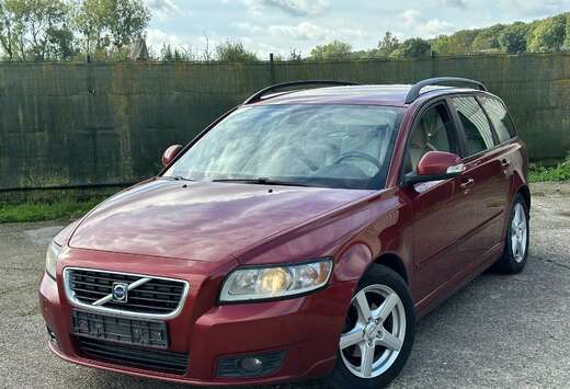 Volvo 2.0 D// 2010// 307.000km// AirCo//Capteurs Arri ...