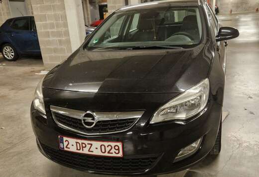 Opel Astra 1.4i Enjoy