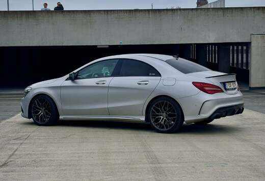Mercedes-Benz AMG Line