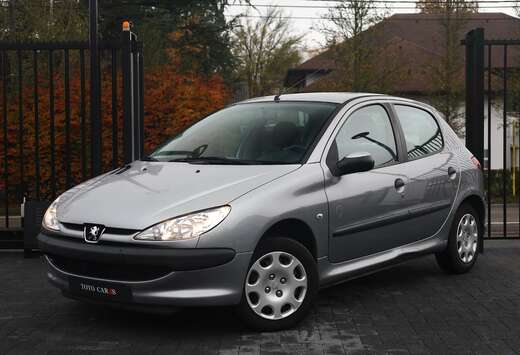 Peugeot i Benzine  Ca-Pass  85.000 km.  Trek-Haak