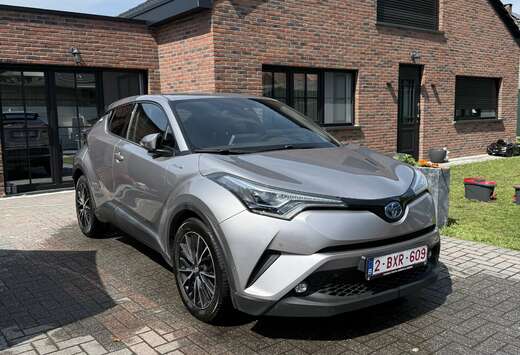 Toyota 1.2 Turbo 4WD C-Hic CVT