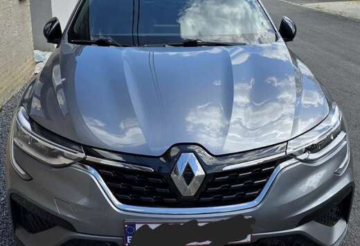 Renault Arkana E-TECH HYBRIDE RS LINE