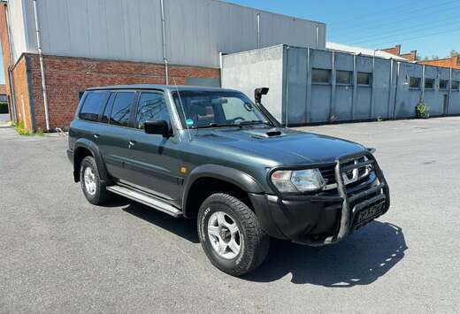 Nissan 3.0 DDTi AIRCO 7 Places Climatisé