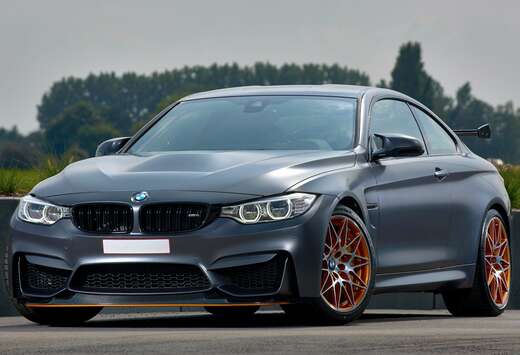 BMW M4 GTS 3.0 DKG Drivelogic