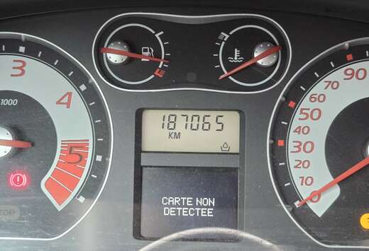 Renault 2.2 RN Confort