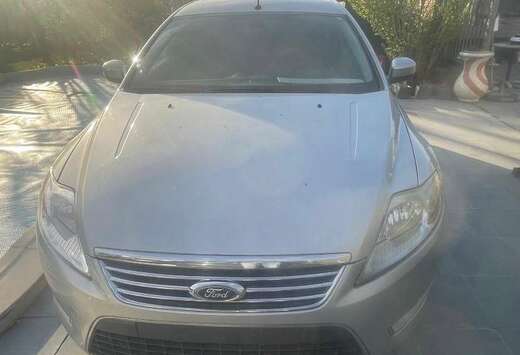 Ford Mondeo 1.8i 16v Ambiente