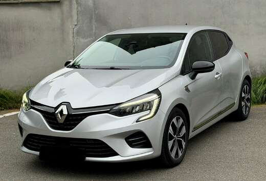 Renault Clio 1.0 TCe Limited / Automatic / Led..