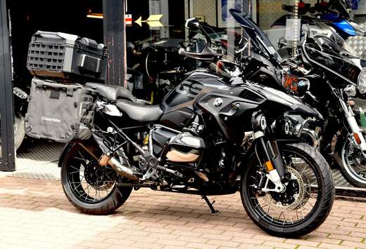 BMW TRIPLE BLACK ***MOTO VERTE***