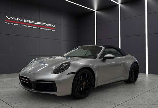 Porsche 911 Carrera 4 Cabriolet \