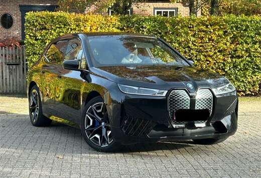 BMW iX xDrive40 full option