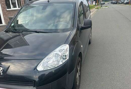 Peugeot 1.6 HDi 75 L1 FAP Avantage +