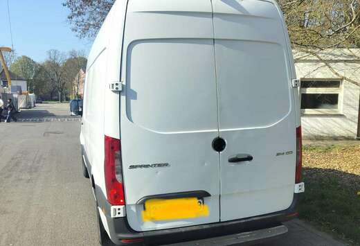 Mercedes-Benz 314 2.1 CDI L2H2 RWD Functional (EUVI-D ...