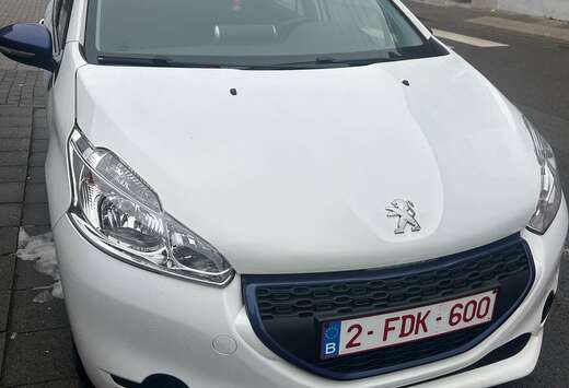 Peugeot 1.2 PureTech 82ch BVM5 Allure