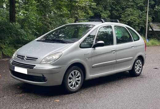 Citroen Xsara Picasso 1.6i Exclusive