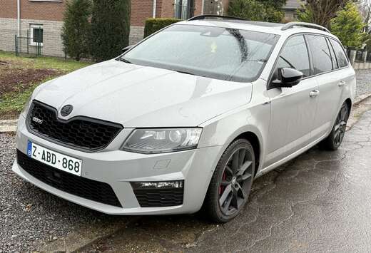 Skoda SW RS 2.0 CR TDi DSG Full Options