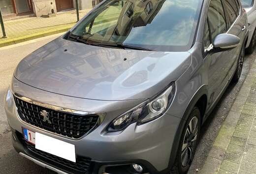 Peugeot 1.2 PureTech Allure Suréquipée