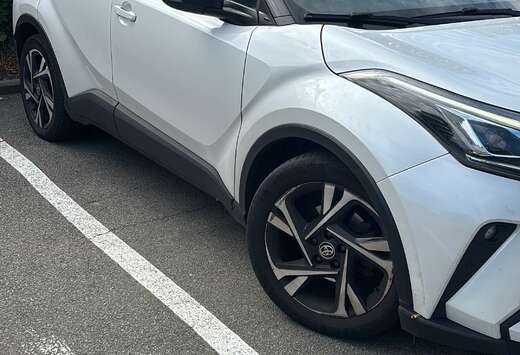 Toyota Hybrid  CH-R 2.0