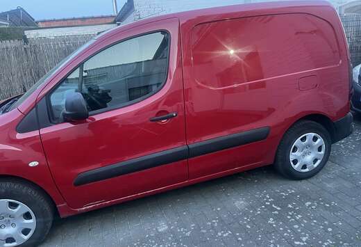 Peugeot 1.6i L1H1 Confort 120