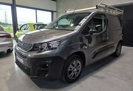 Peugeot 1.5 BlueHDi Asphalt // 3 PLACES / GALLERIE /  ...