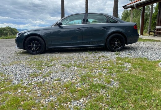 Audi A4 2.0 TDI Quattro S-Line