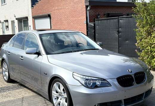 BMW 525i